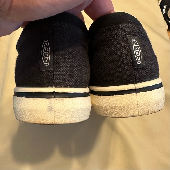 Keen Black Elsa Gore Slip-On Sneakers - Picture 4 of 5